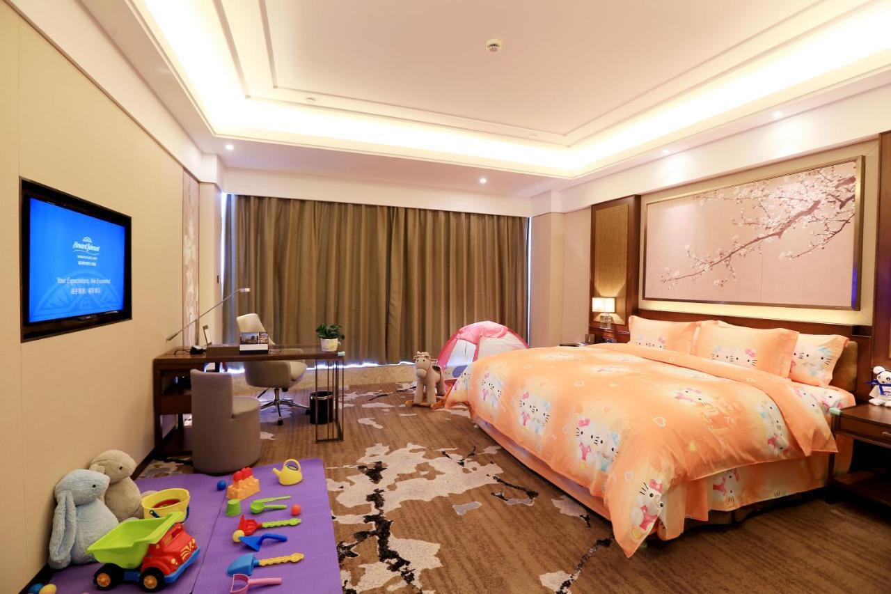 Howard Johnson Xiangyu Plaza Linyi Лини Екстериор снимка