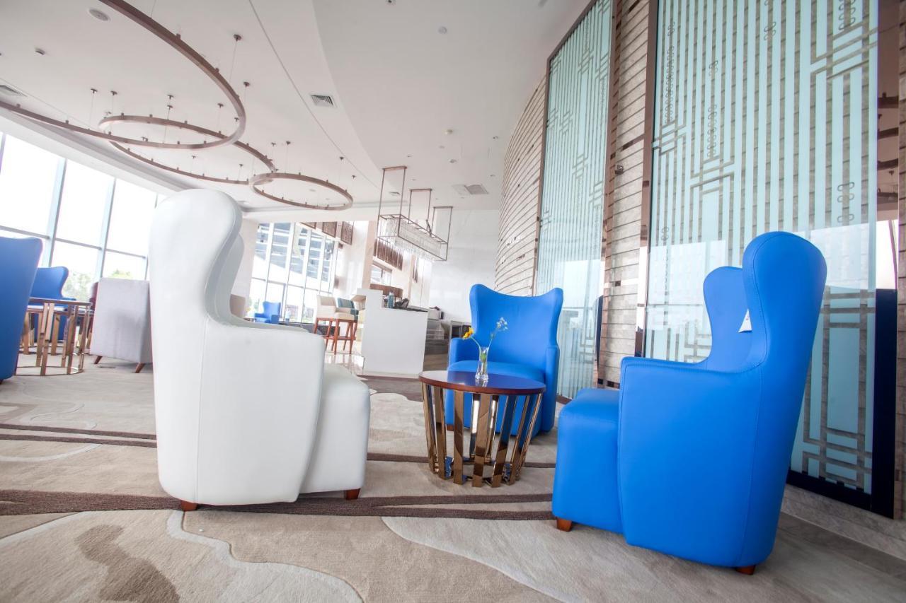 Howard Johnson Xiangyu Plaza Linyi Лини Екстериор снимка